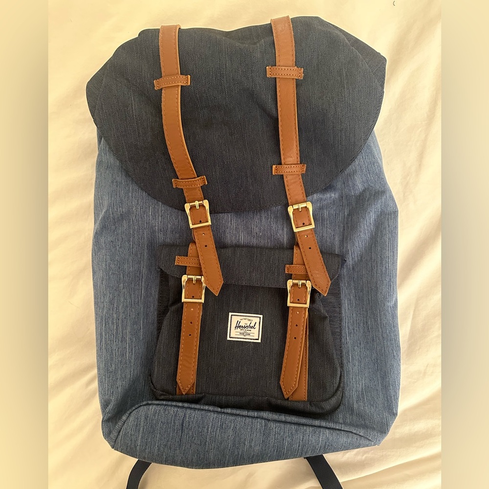 Herschel Little America Backpack